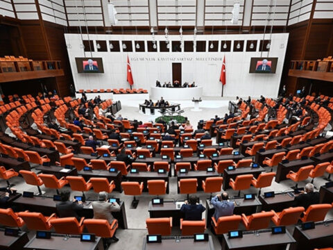 Tbmmde kabul edilen 12 yargi paketi yasalasti tkCNYub9